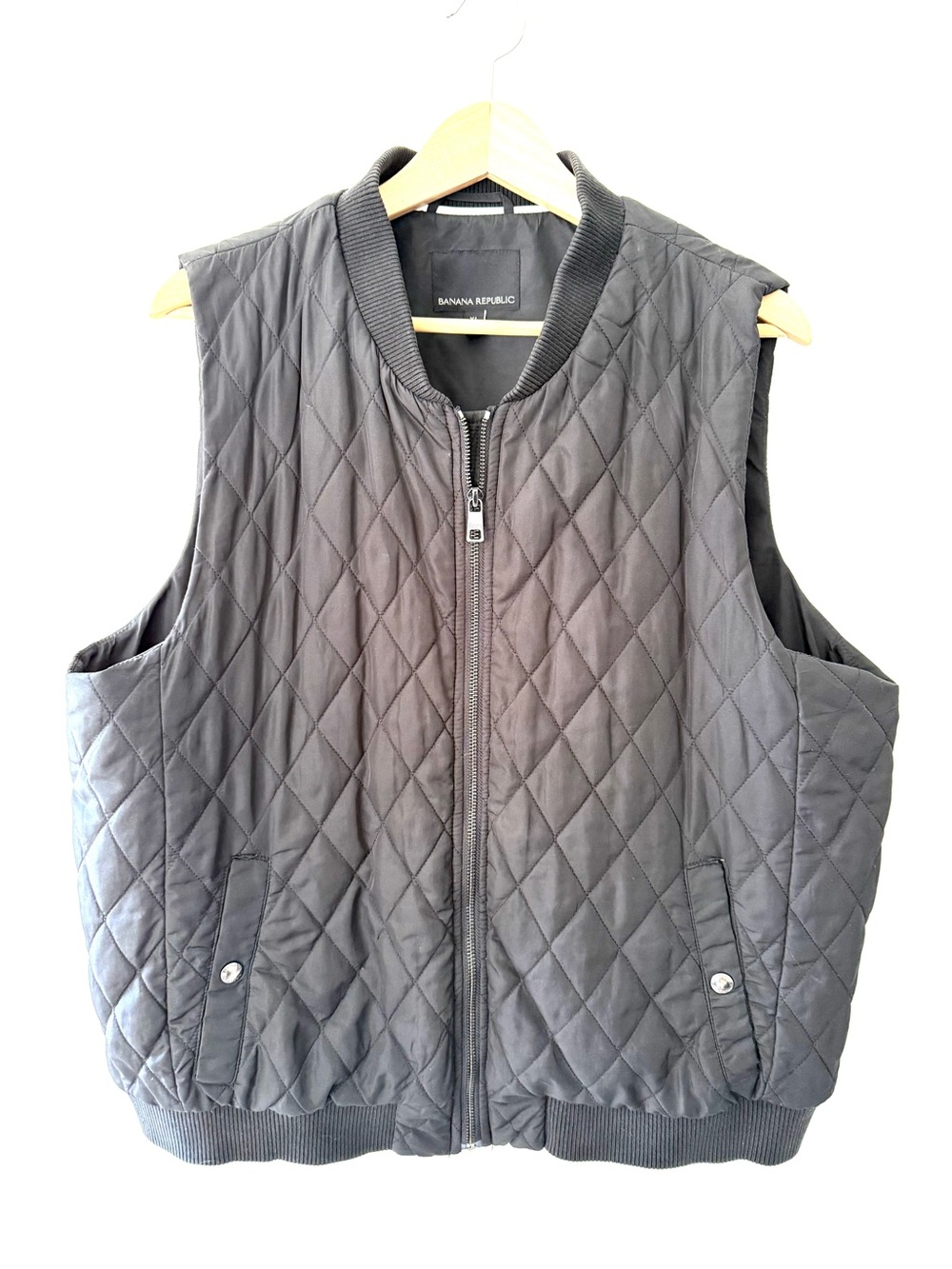 Banana Republic Black Quilted Full Zip Vest Size XL Cabincore Gorpcore Cozy